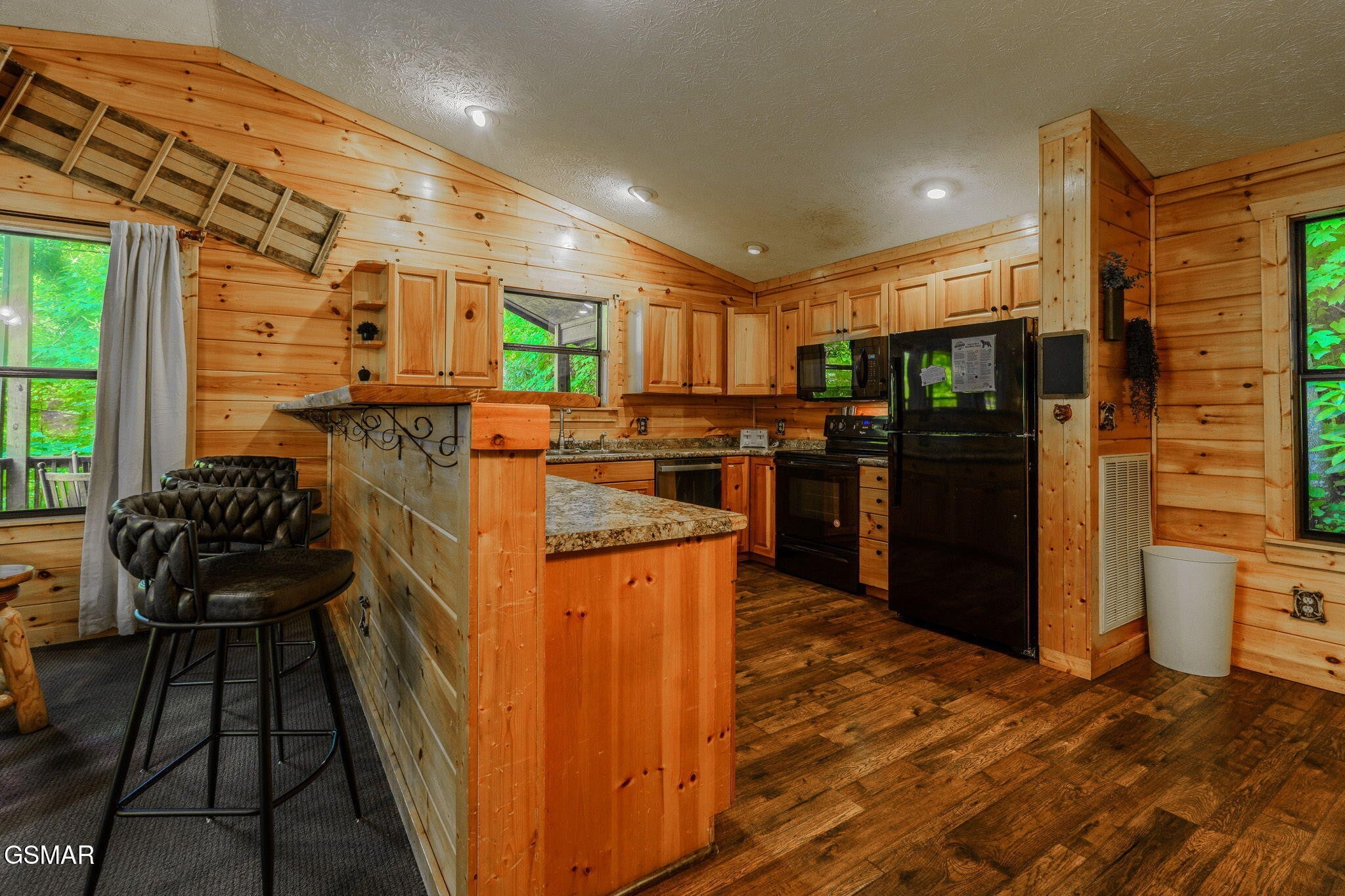 933 Ski Mountain Road