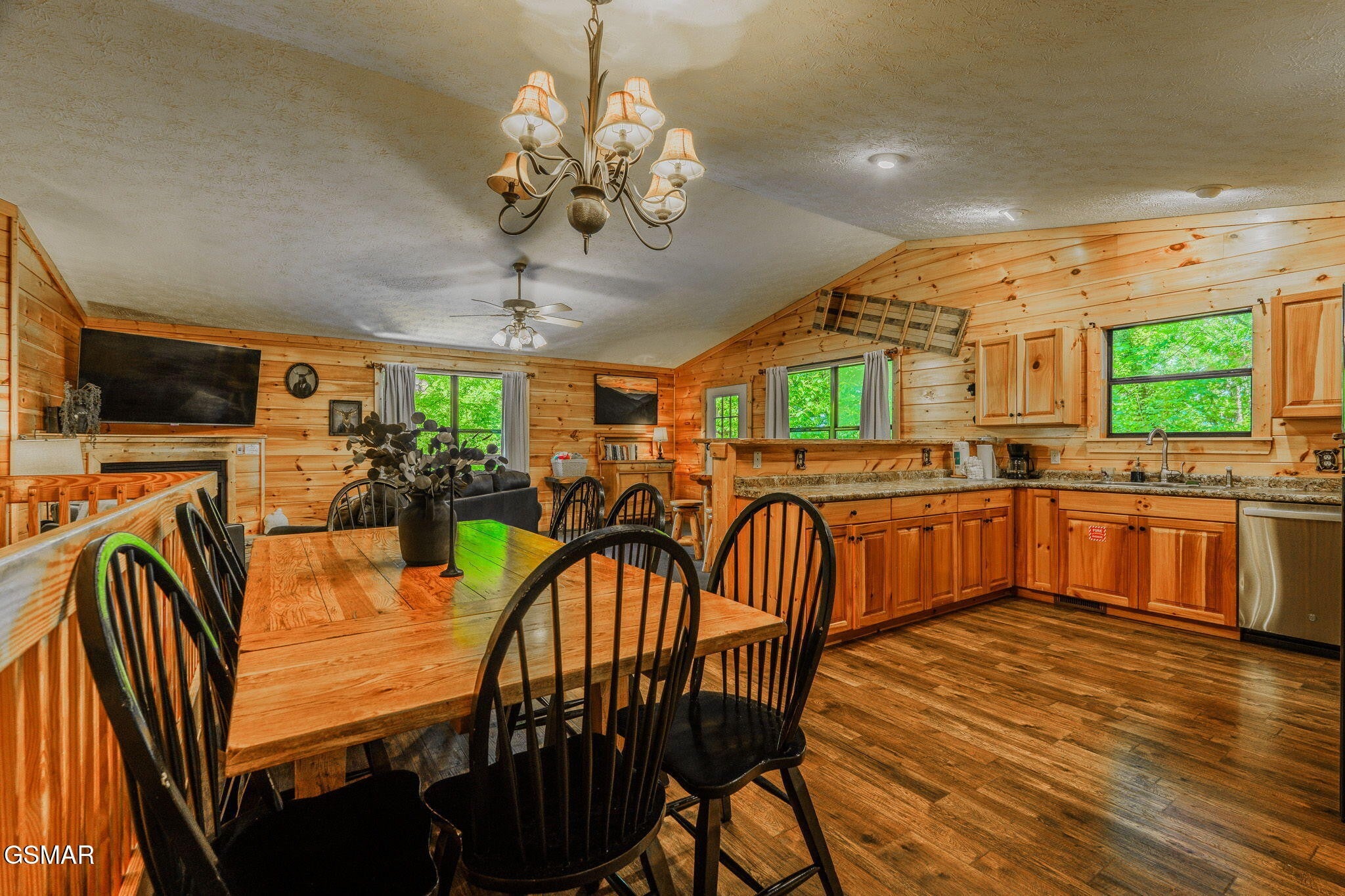 933 Ski Mountain Road