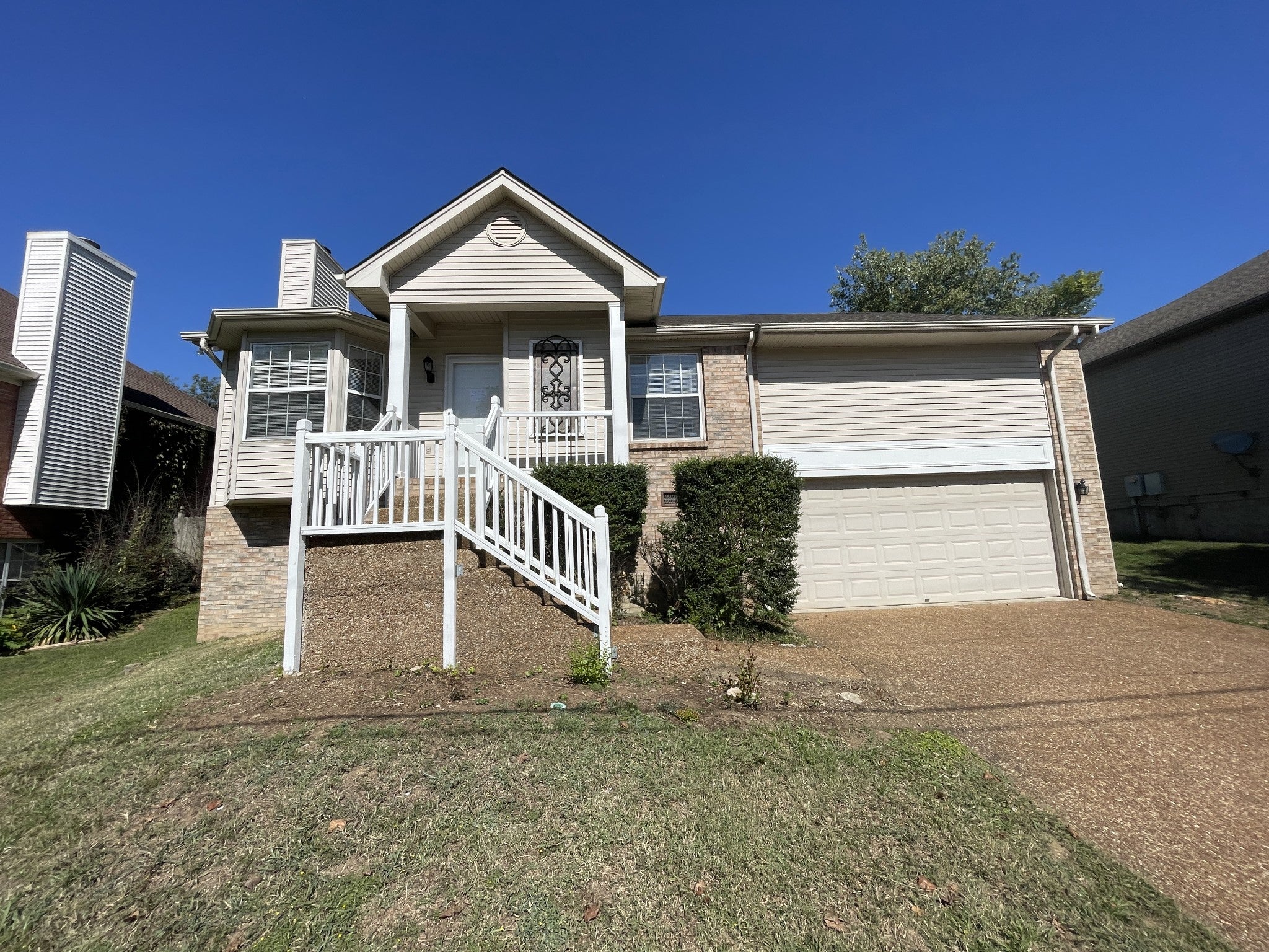 3.0-bed rental at 608 Granwood Blvd