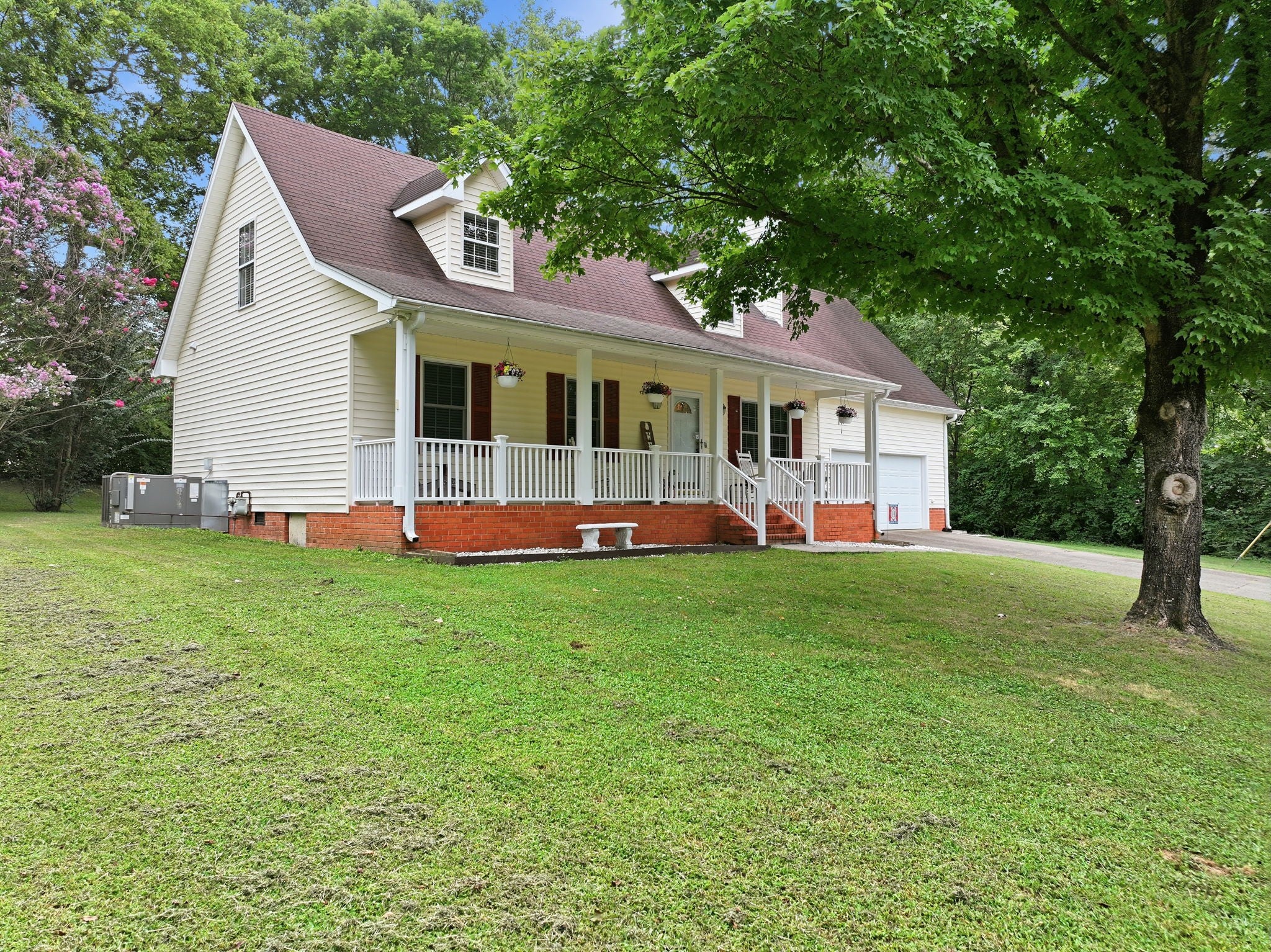 632 Glencoe Ct
