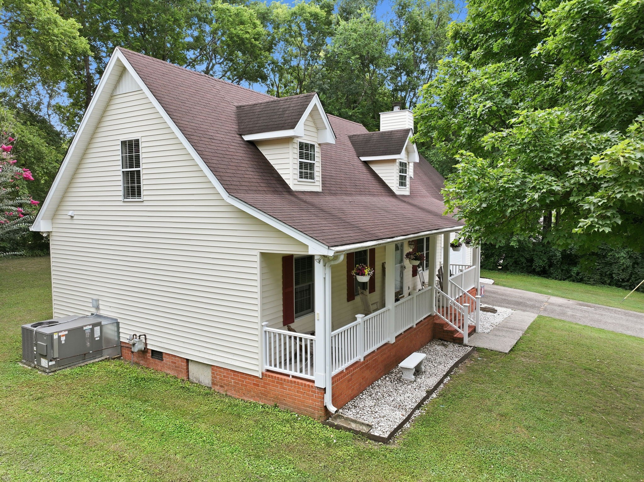 632 Glencoe Ct