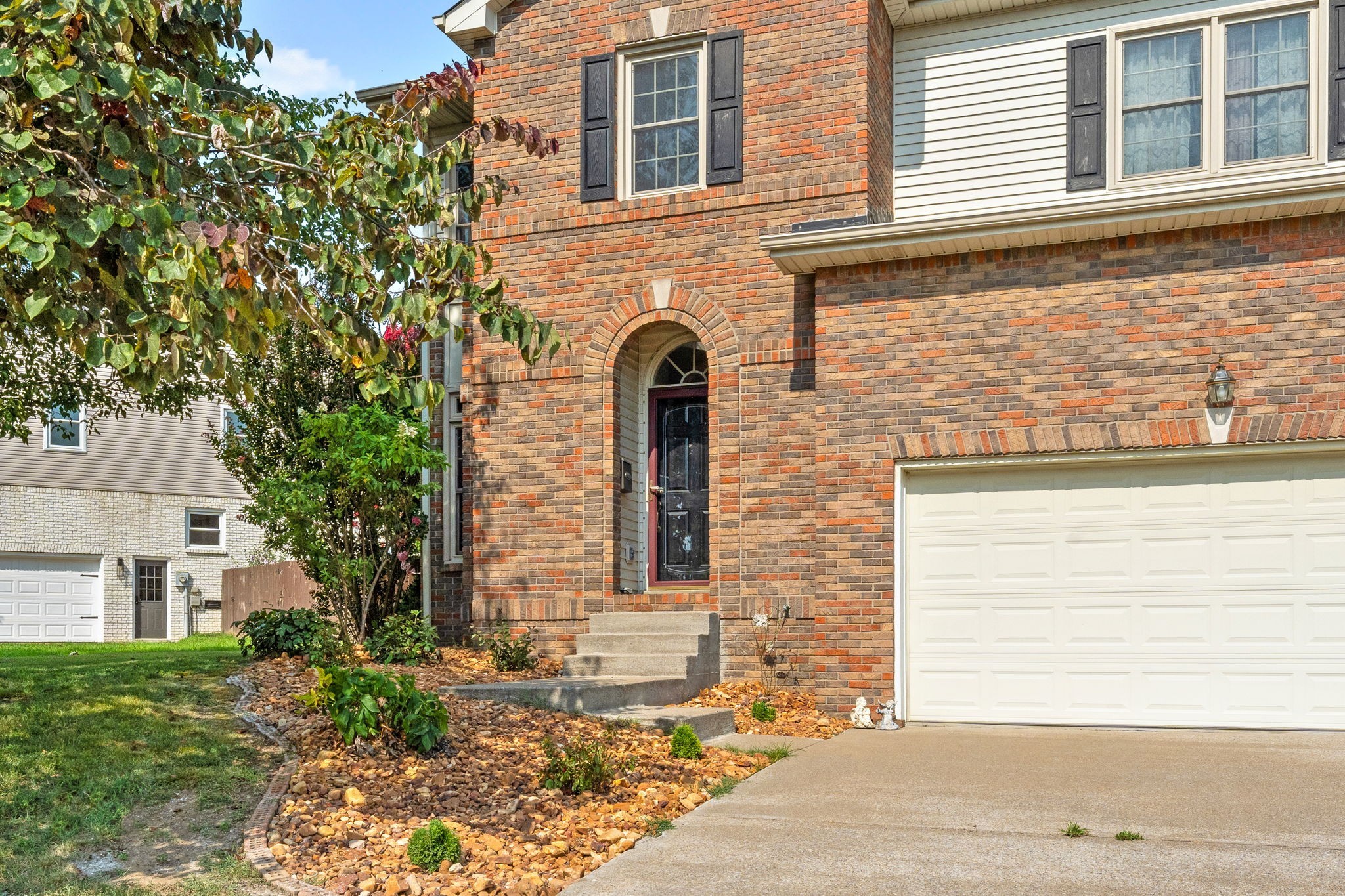 268 Avignon Way