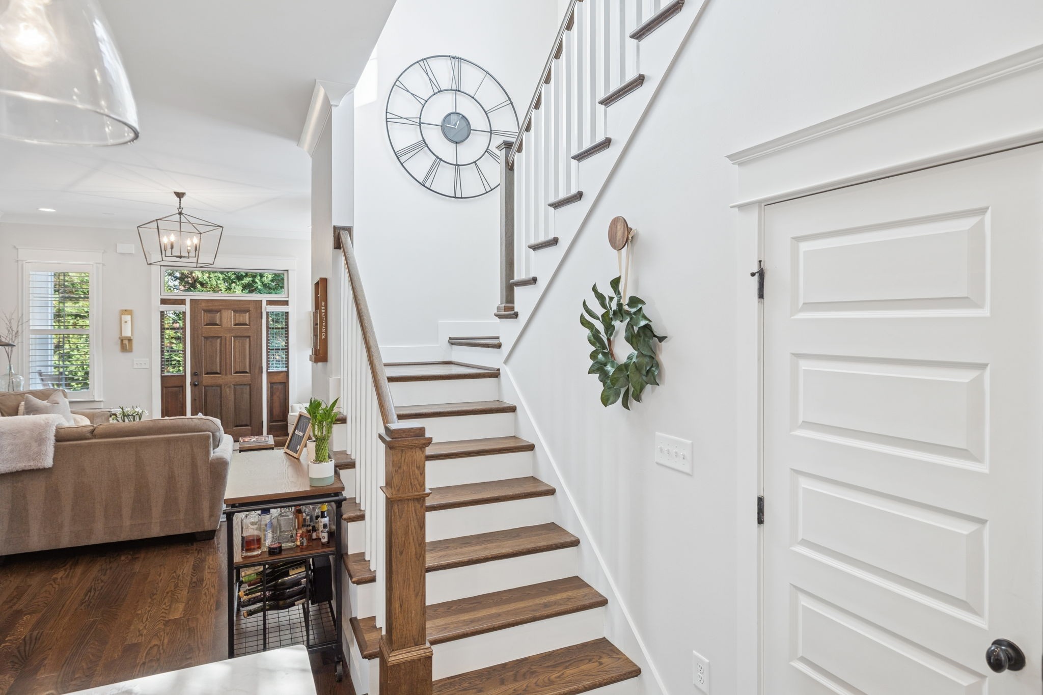 Nashville, Tennessee 37215, United States, 4 Bedrooms Bedrooms, ,5 BathroomsBathrooms,Residential,Coming Soon,250843