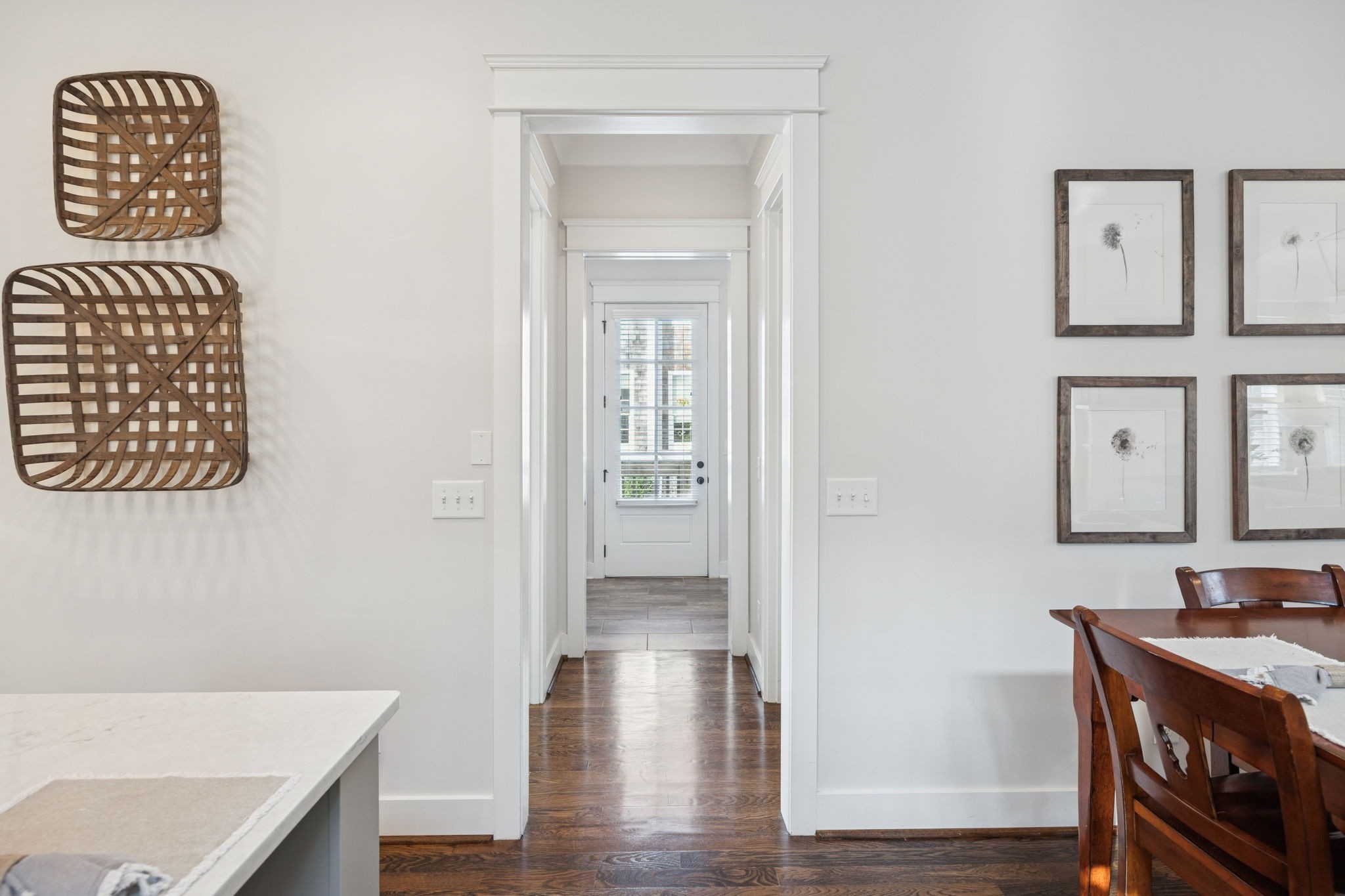 Nashville, Tennessee 37215, United States, 4 Bedrooms Bedrooms, ,5 BathroomsBathrooms,Residential,Coming Soon,250843