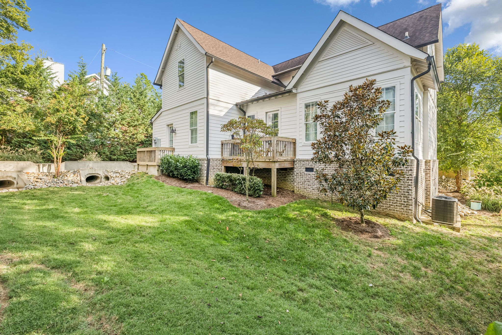 Nashville, Tennessee 37215, United States, 4 Bedrooms Bedrooms, ,5 BathroomsBathrooms,Residential,Coming Soon,250843