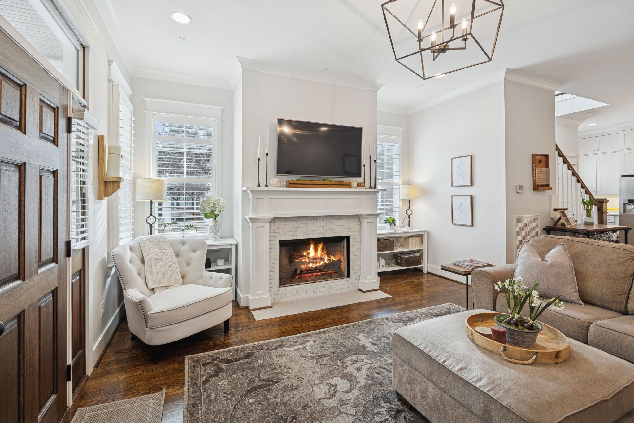 Nashville, Tennessee 37215, United States, 4 Bedrooms Bedrooms, ,5 BathroomsBathrooms,Residential,Coming Soon,250843