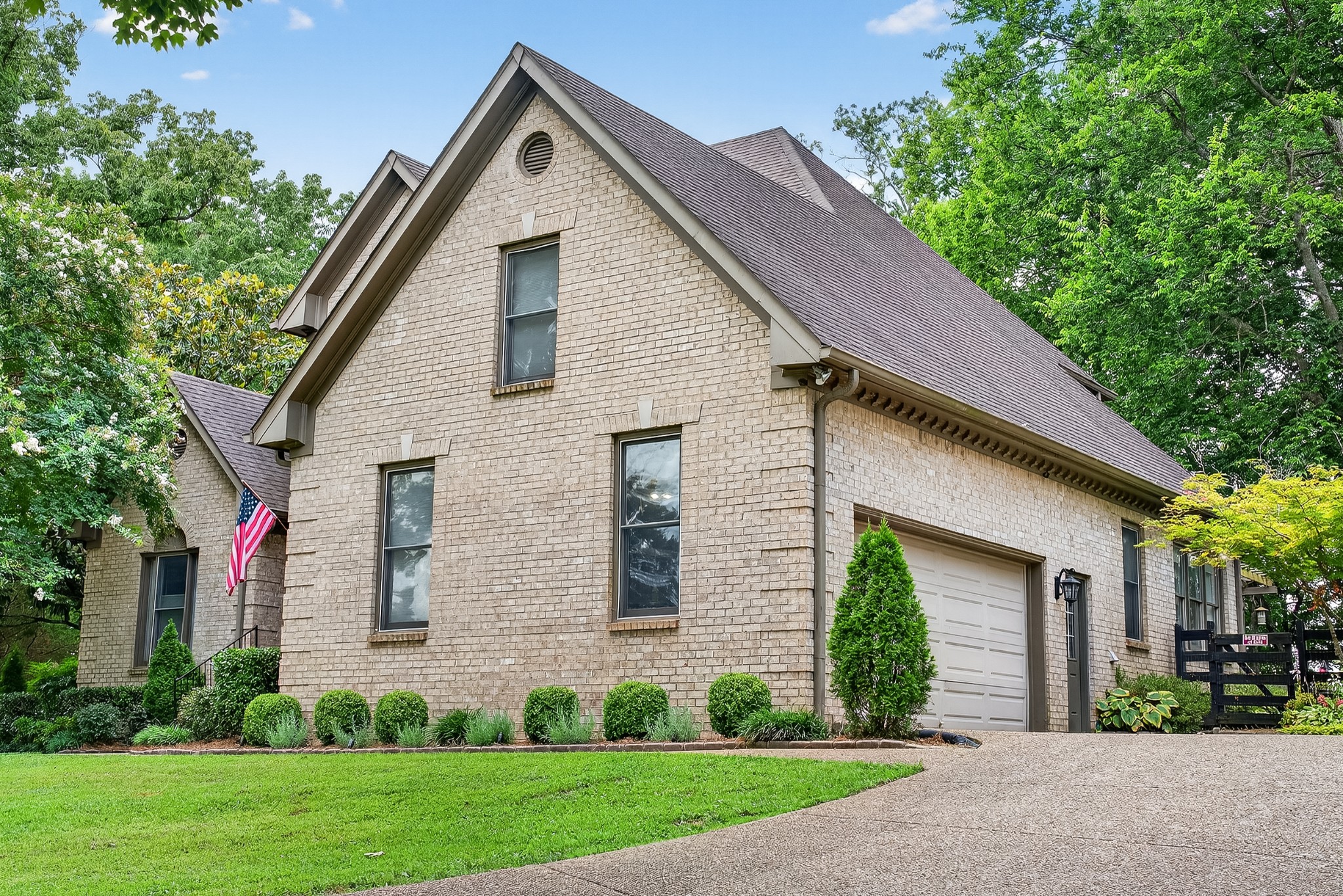 3465 Carothers Pkwy