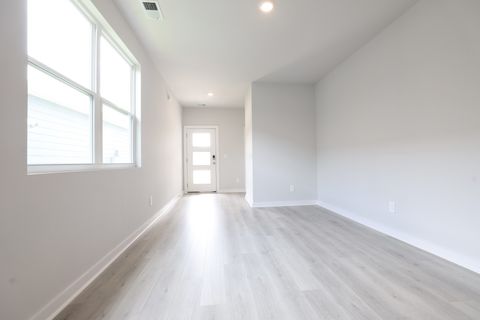 1005 Stoney Brook Pvt Bend Gallatin TN 37066