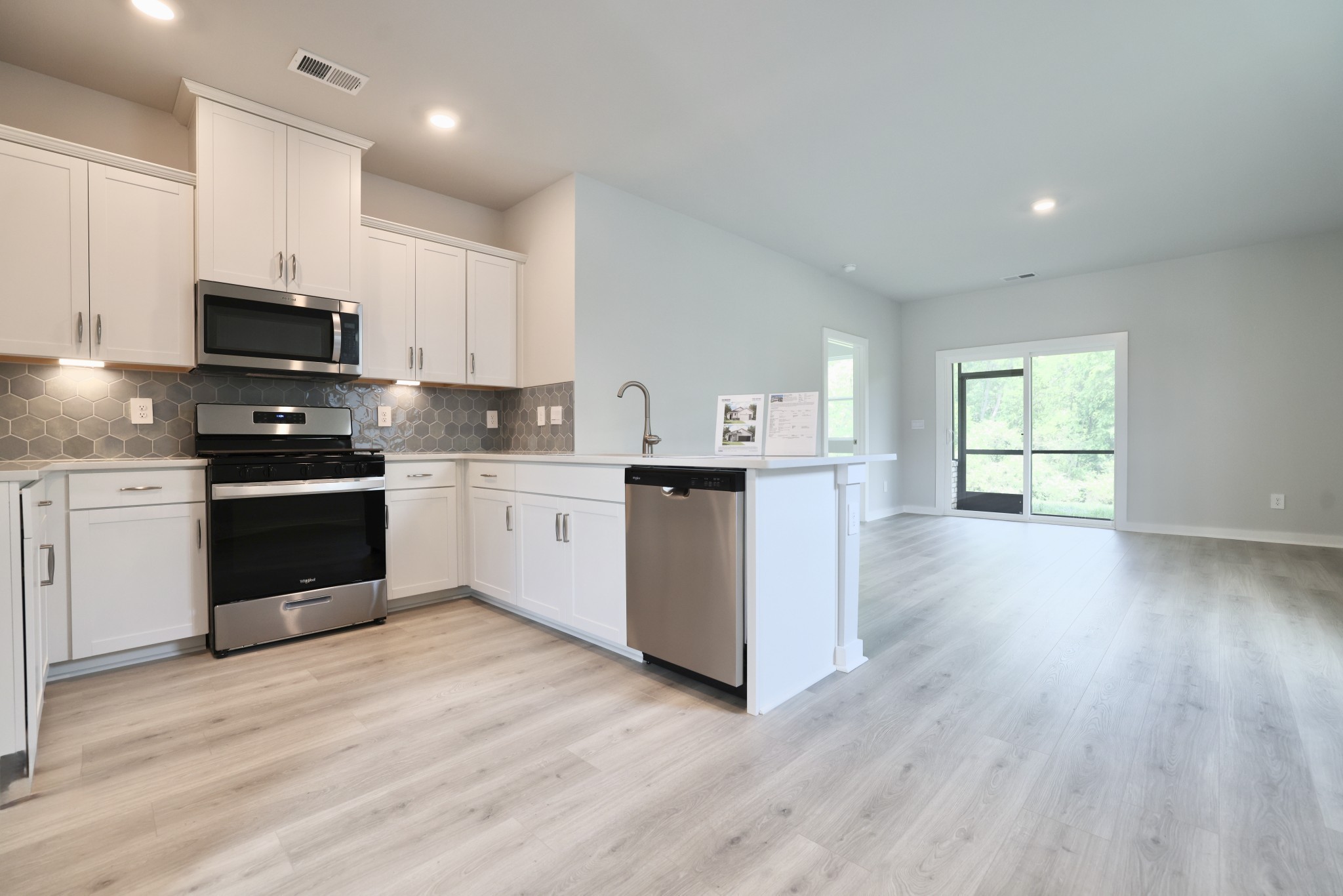 1005 Stoney Brook Pvt Bend