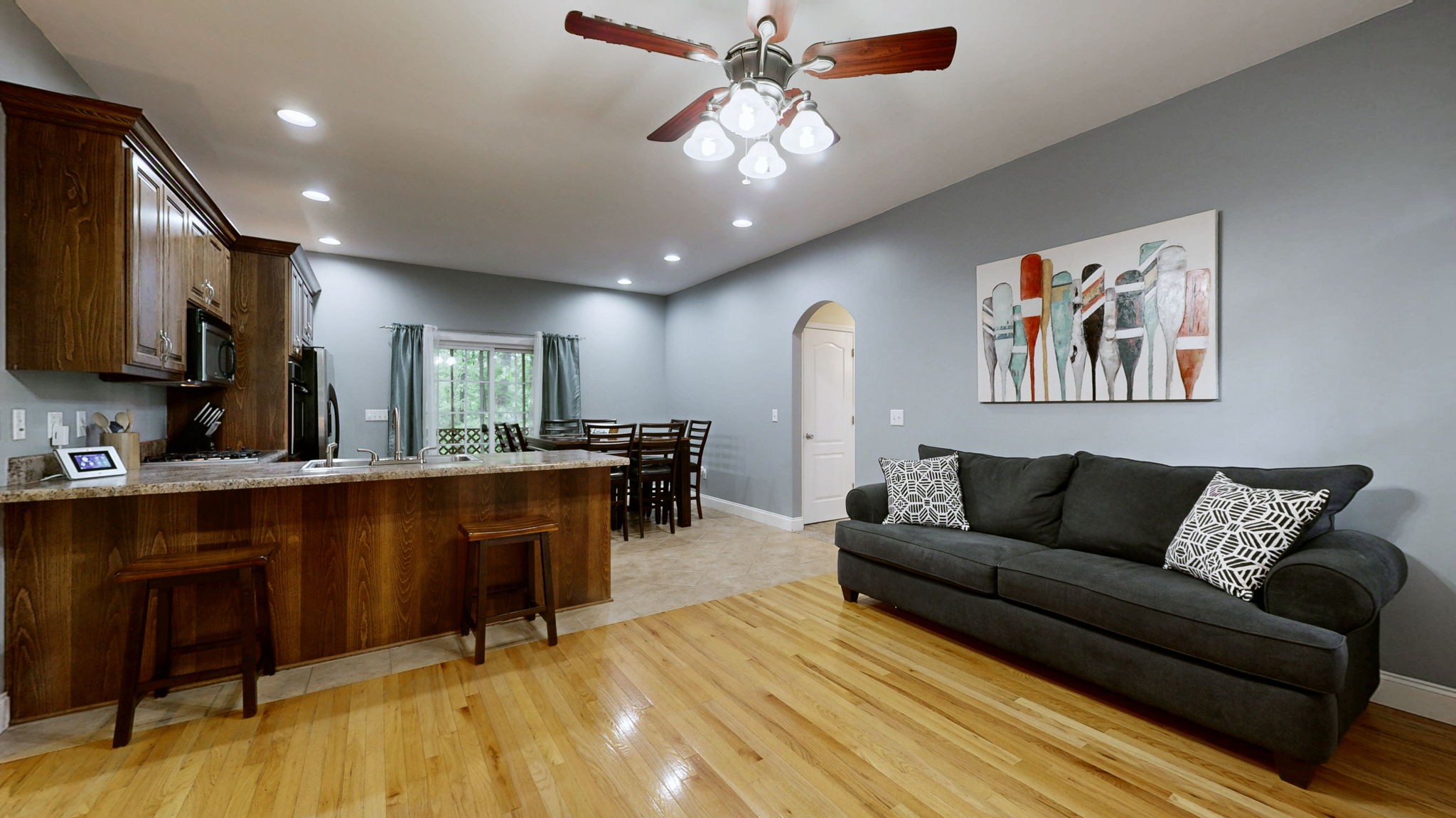 44 Rocky Hollow Dr