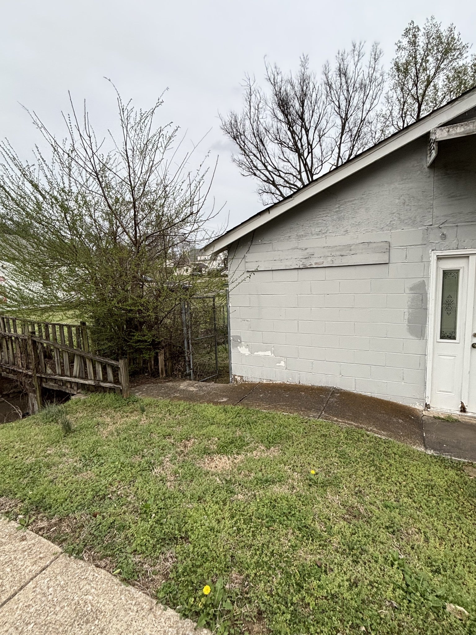 2616 Foster Ave, Nashville TN 37210 multi-family property, photo 2 of 13