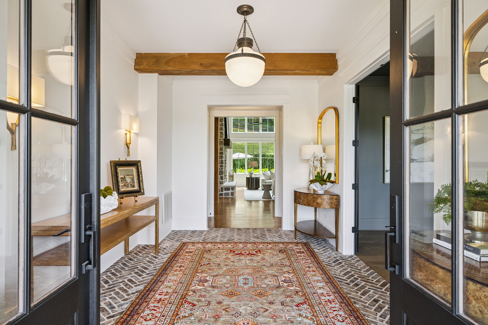 1401 Montmorenci Pass