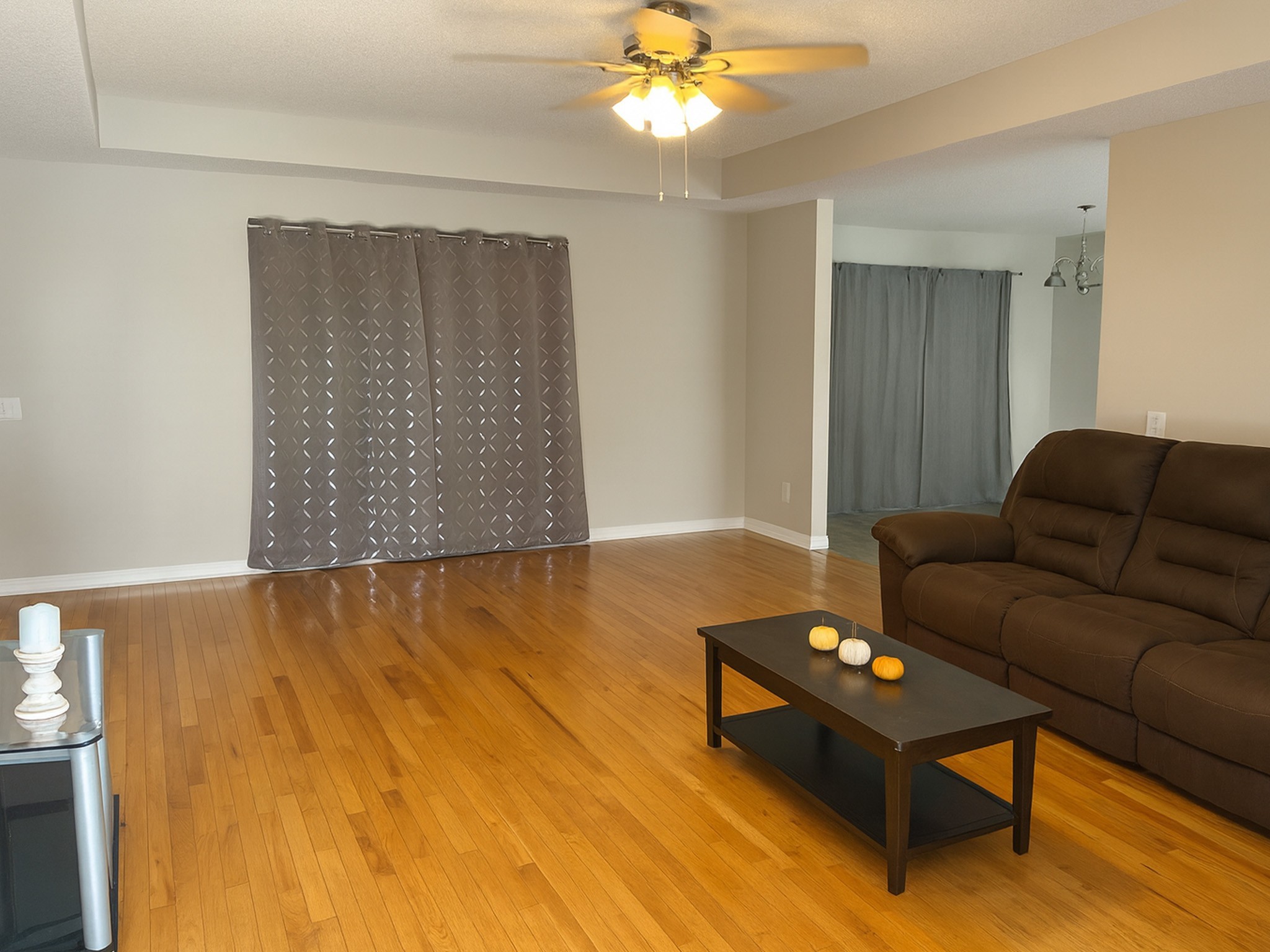 102 Woodside Ln