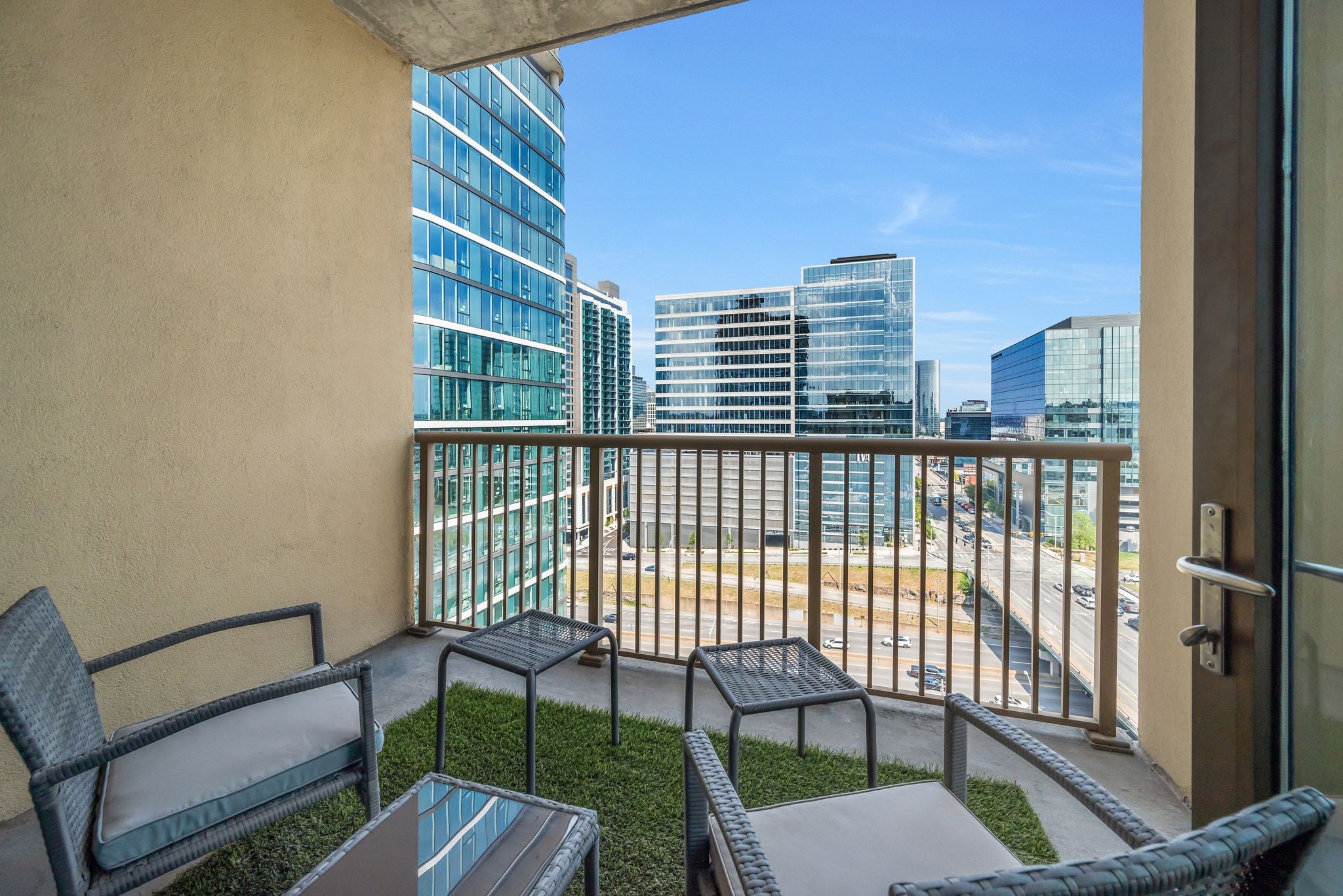 Nashville, Tennessee 37203, United States, 1 Bedroom Bedrooms, ,1 BathroomBathrooms,Residential,Coming Soon,214573