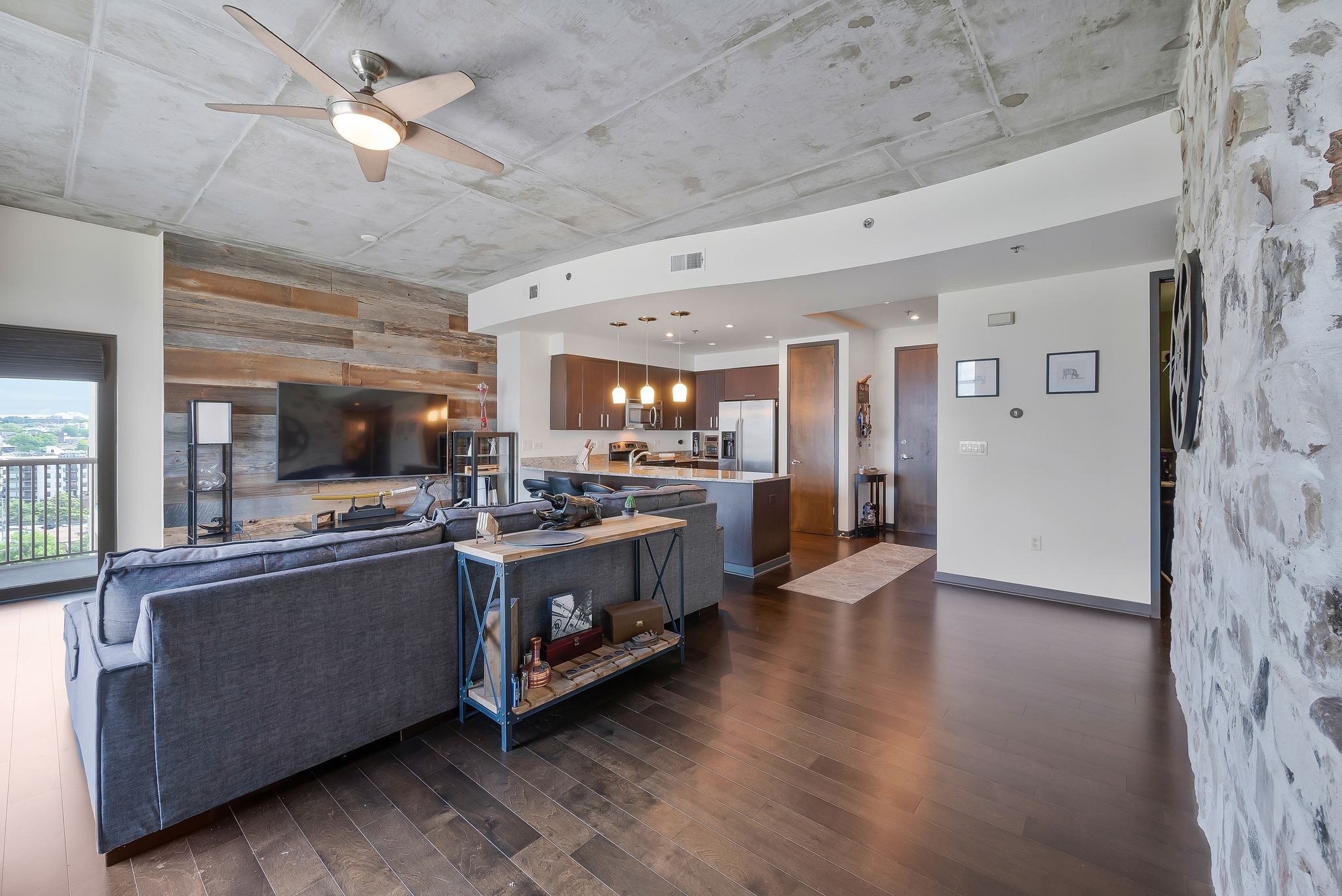 Nashville, Tennessee 37203, United States, 1 Bedroom Bedrooms, ,1 BathroomBathrooms,Residential,Coming Soon,214573