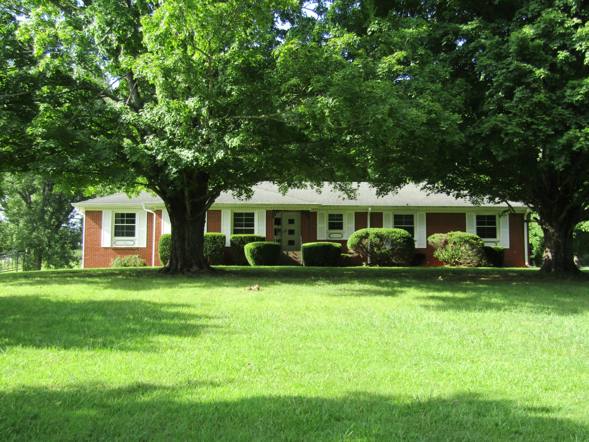 2108 Powell Ln