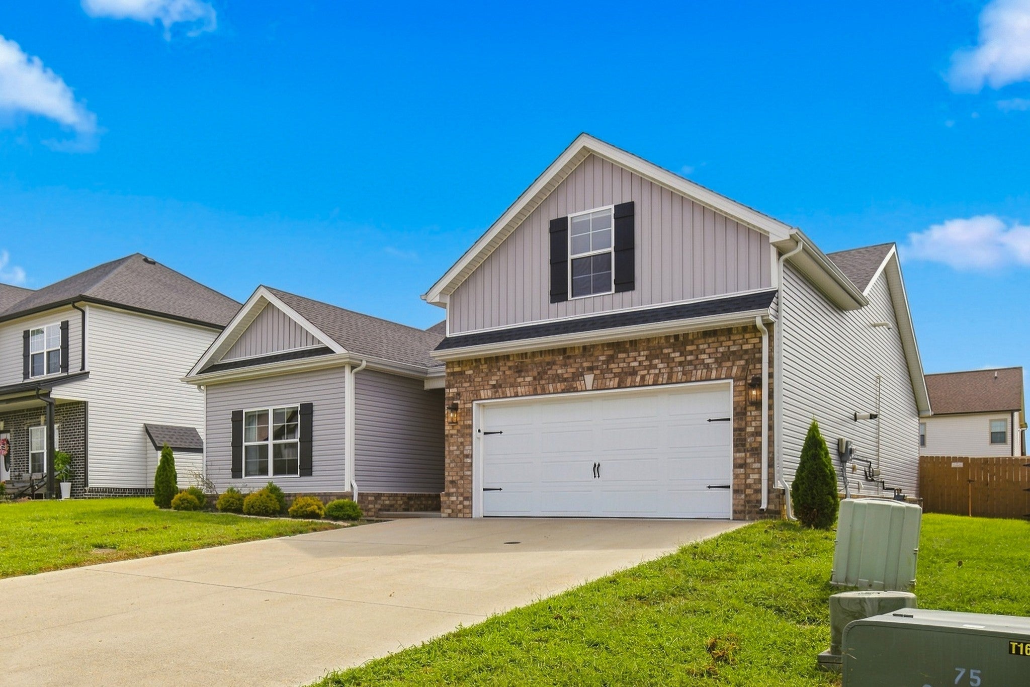 1589 Kestrel Dr