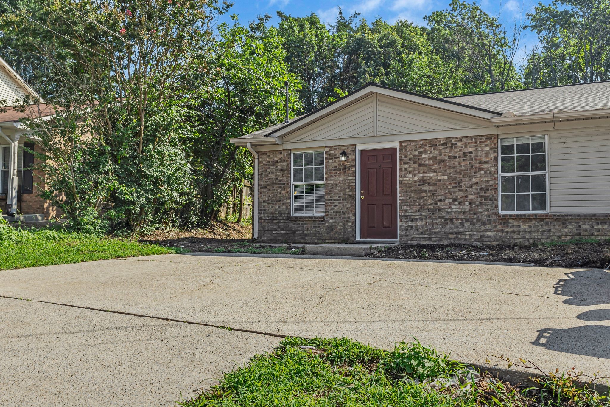 516 Maxine Dr