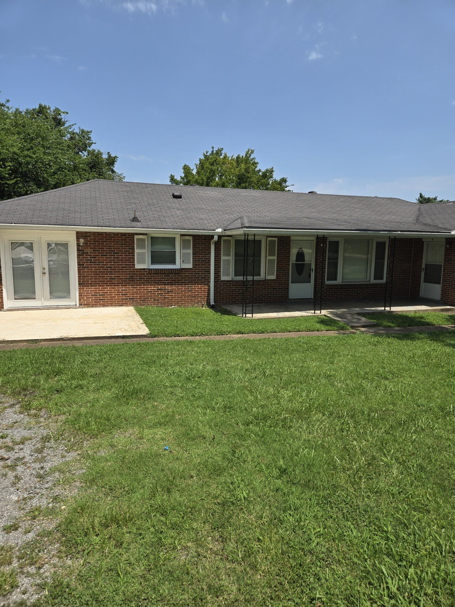 3.0-bed rental at 2103 Porter Rd A