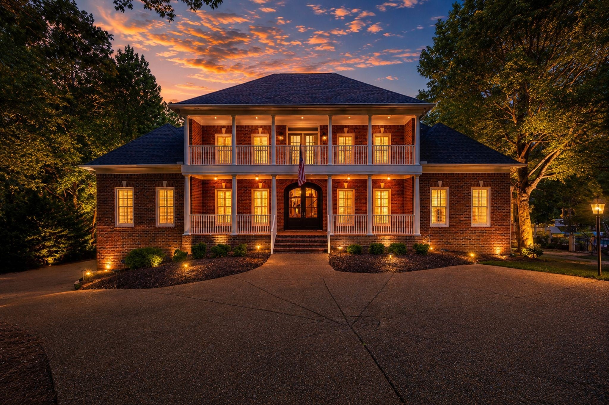 521 Grand Oaks Dr
