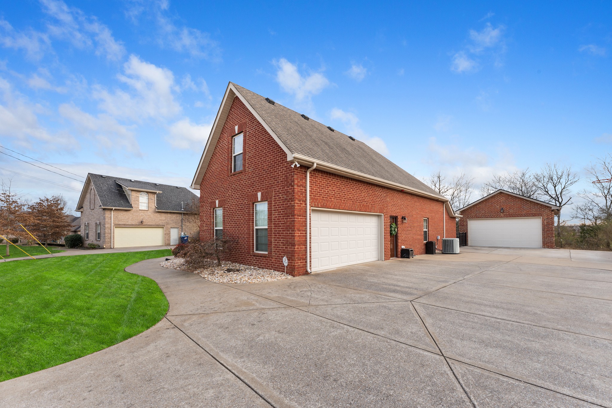 1009 Spring Creek Drive