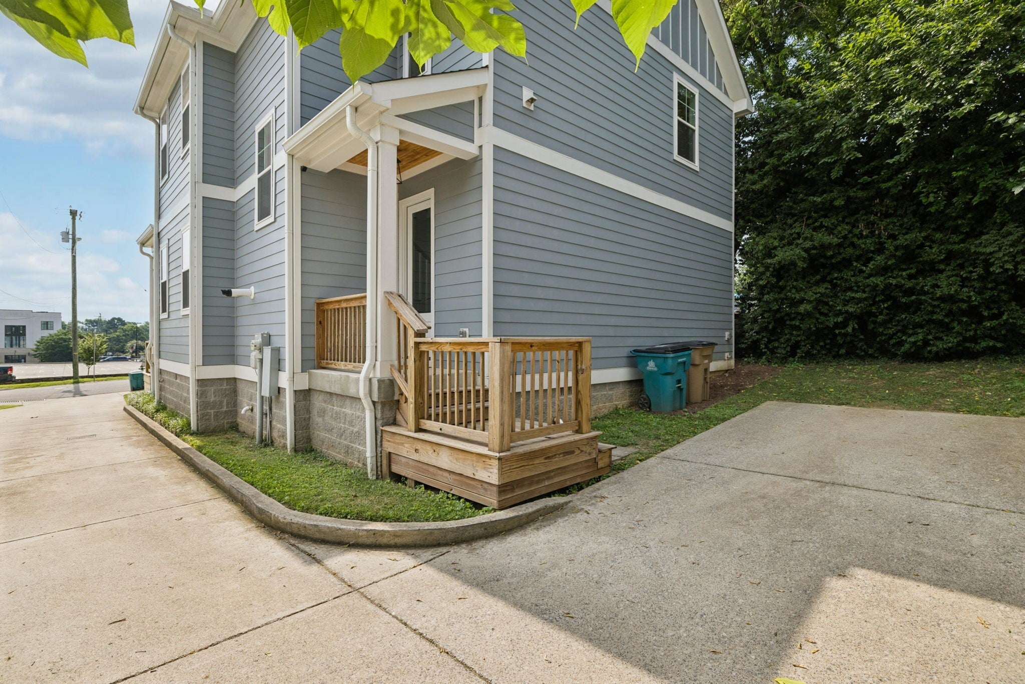 2229A 11th Ave South S