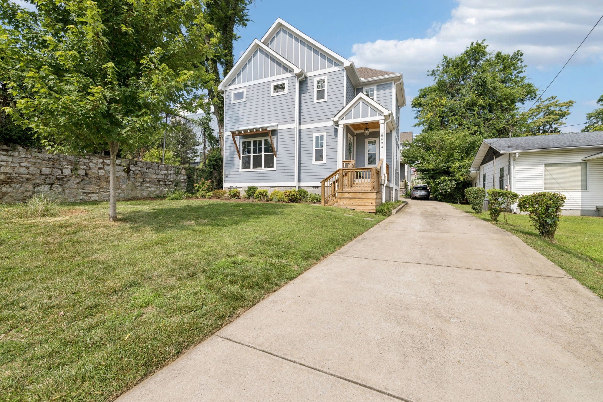 2229A 11th Ave South S