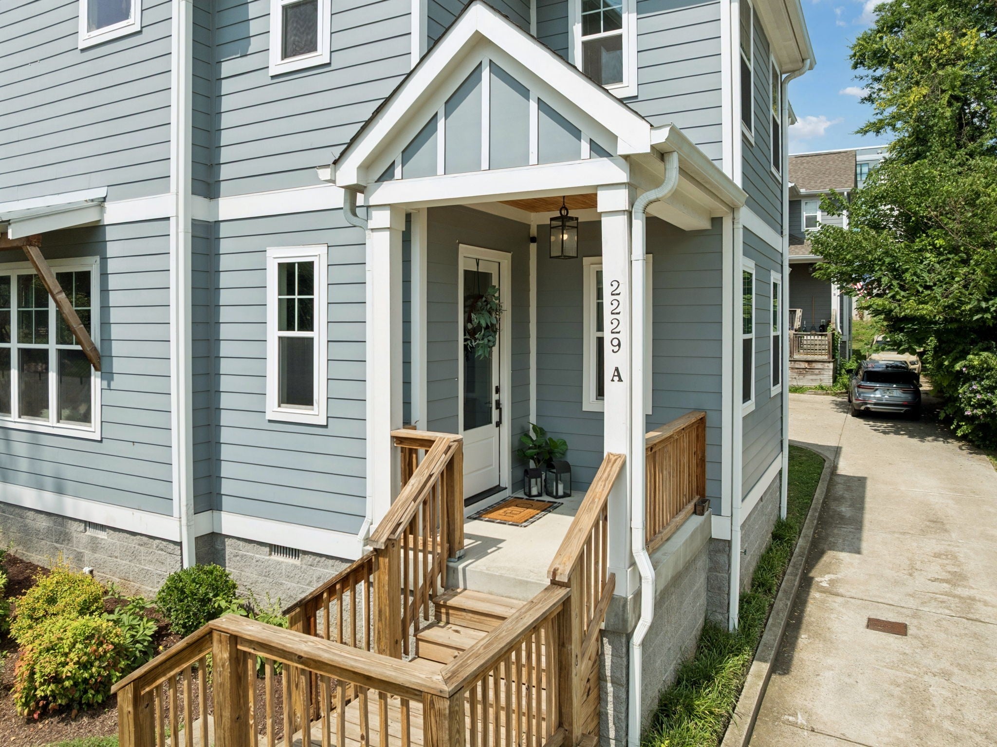2229A 11th Ave South S
