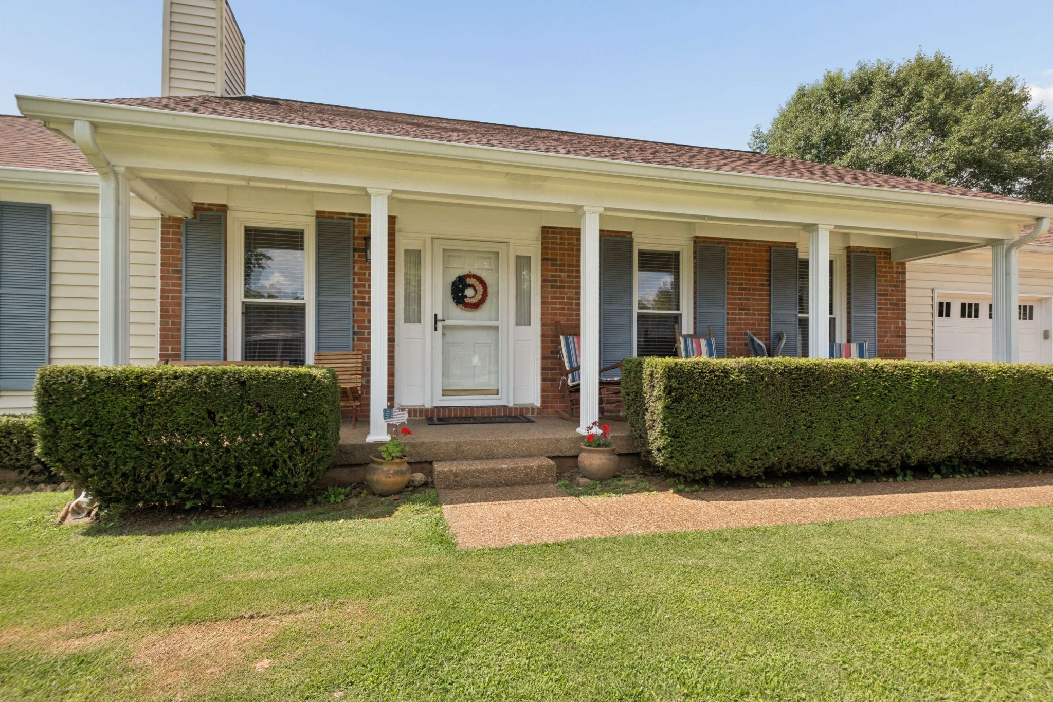 504 Riverview Dr, Franklin TN 37064 3-bed home, photo 4 of 30