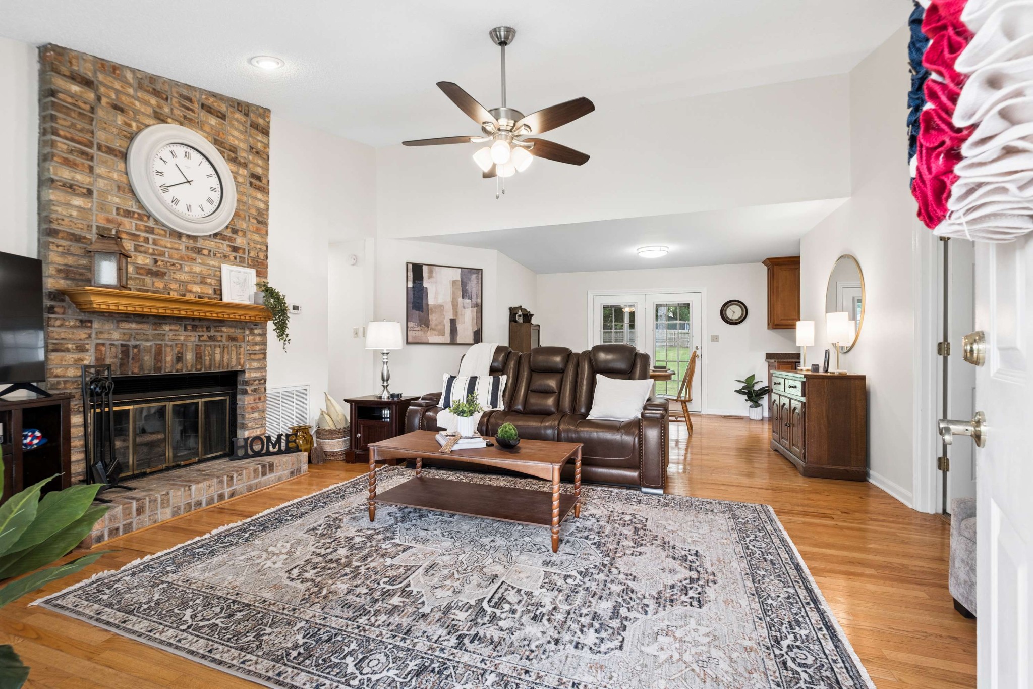 504 Riverview Dr, Franklin TN 37064 3-bed home, photo 6 of 30