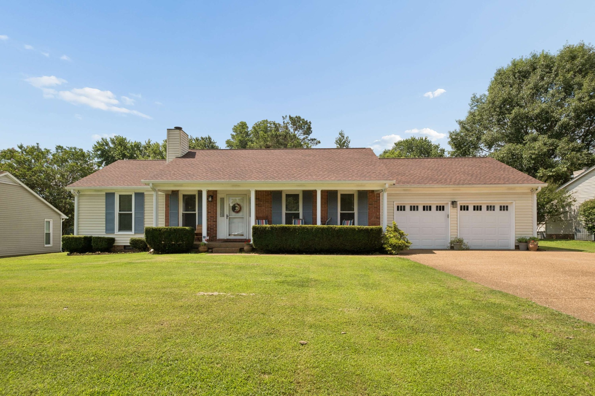 504 Riverview Dr, Franklin TN 37064 3-bed home, photo 3 of 30