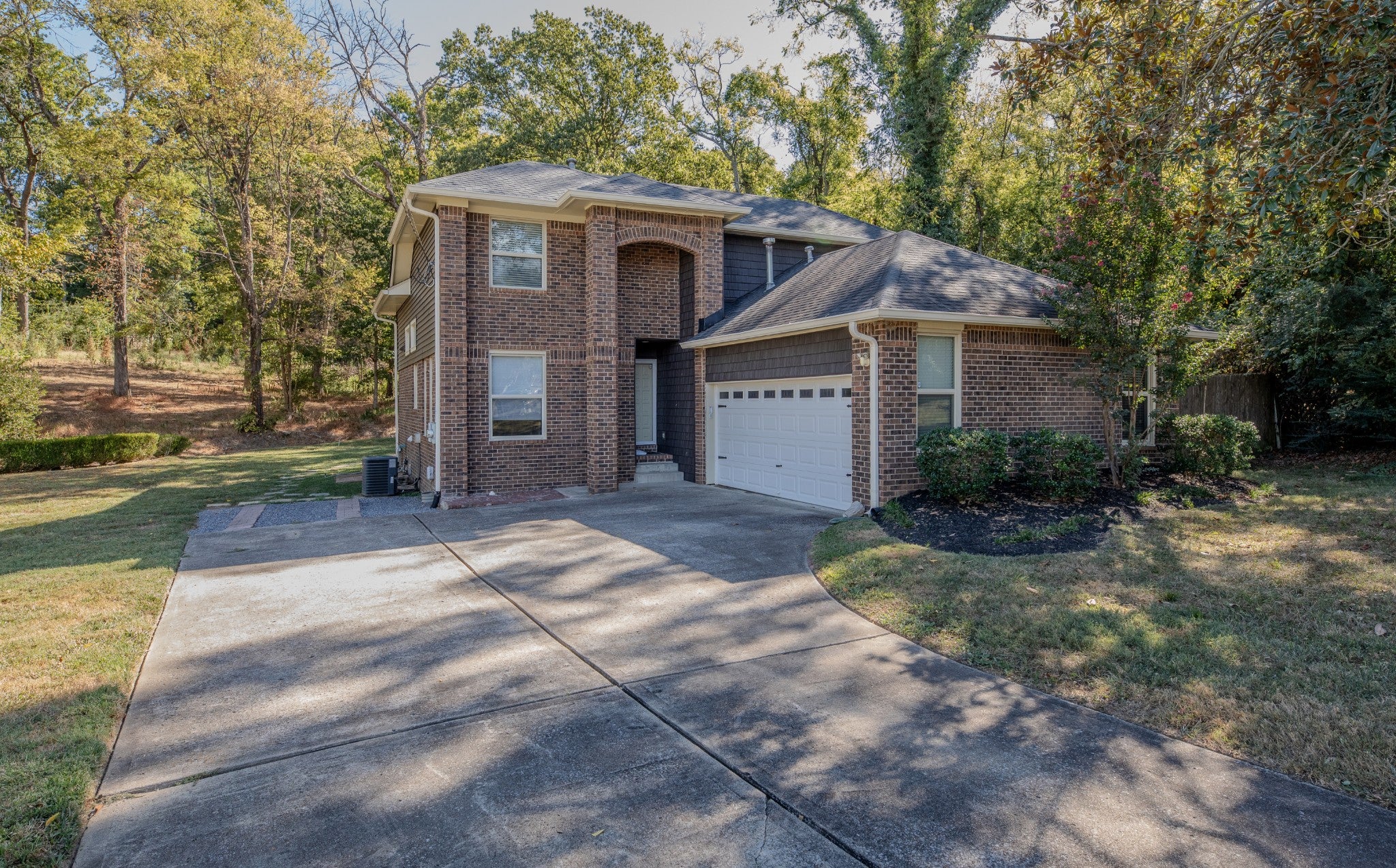 1748 Ridgemere Ct
