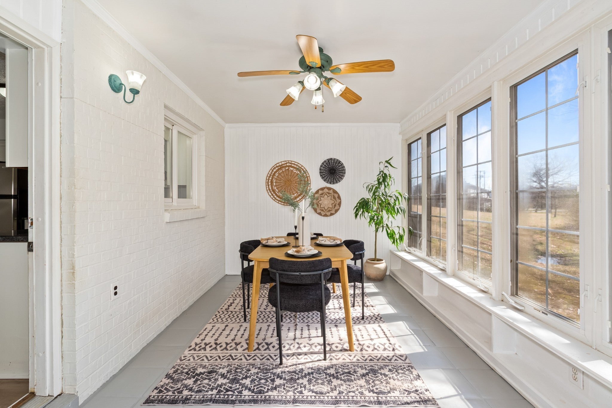 513 Williamsburg Dr