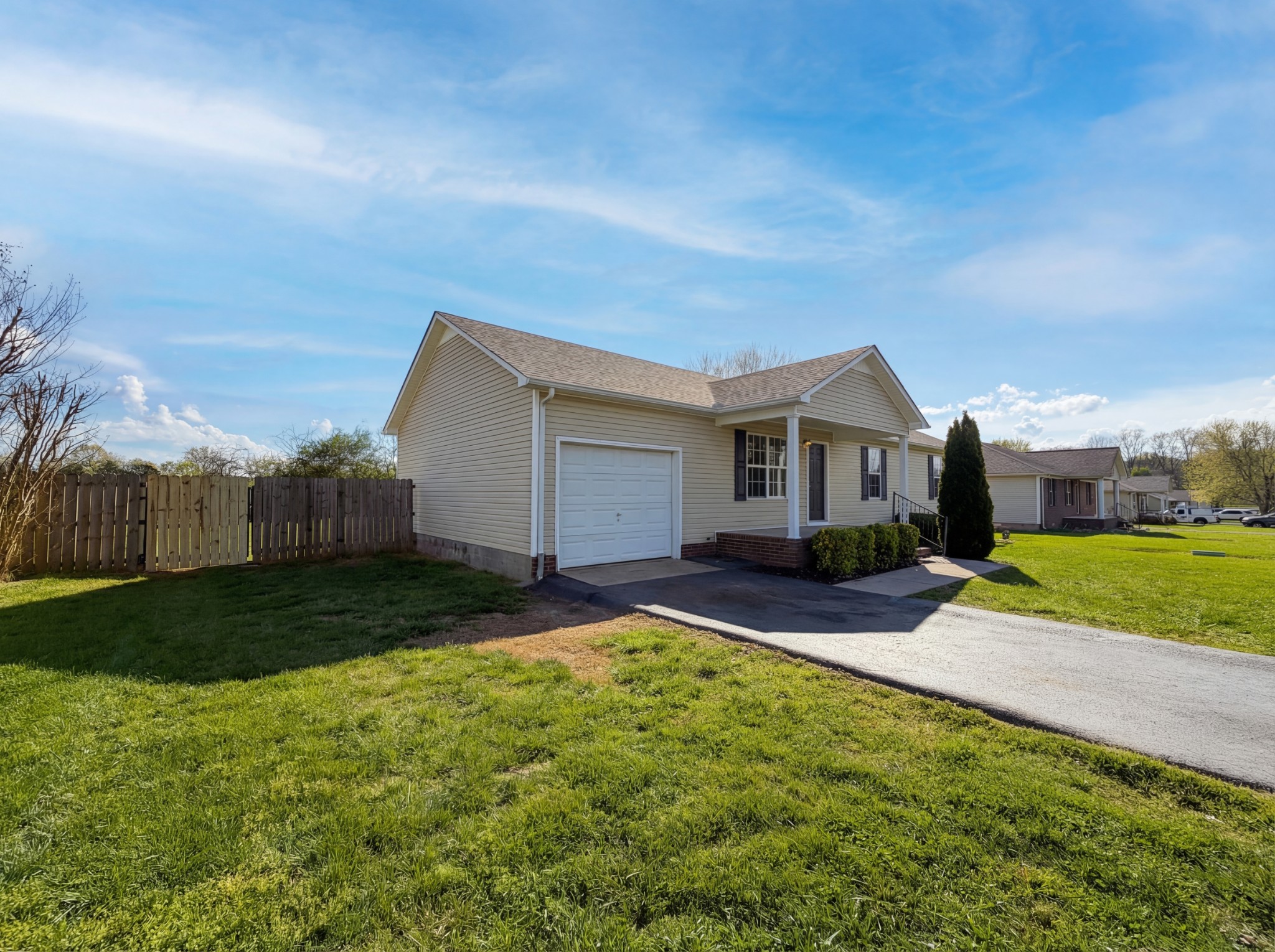 2310 Forrest Fields Dr