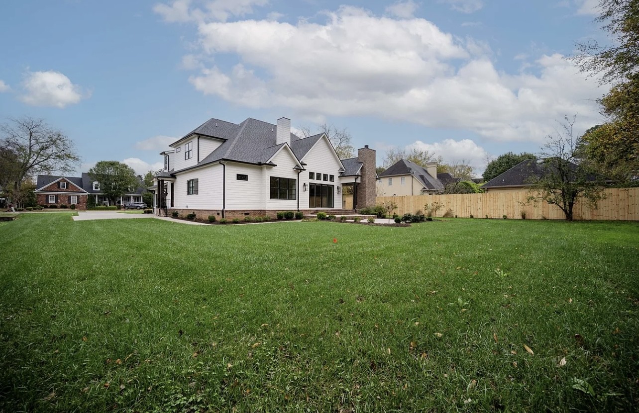 1019 Glasgow Dr