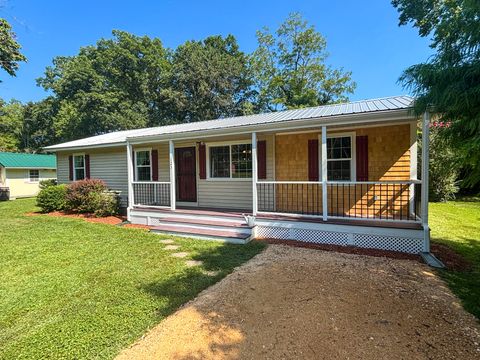 123 Shelton St Linden TN 37096