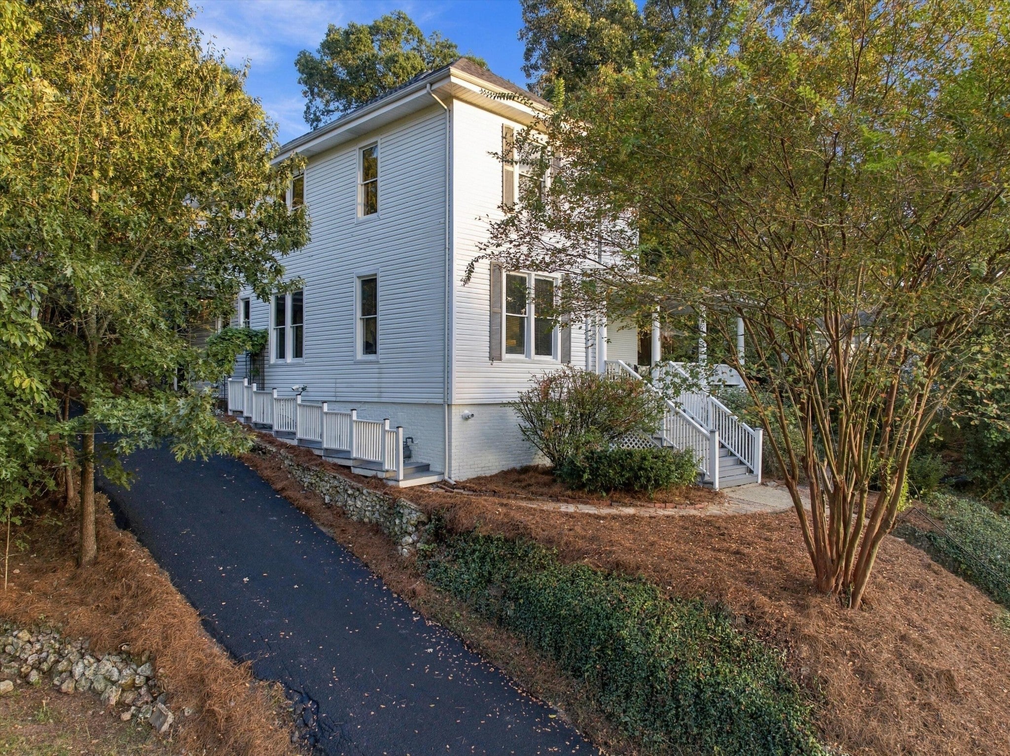 806 Tremont Street