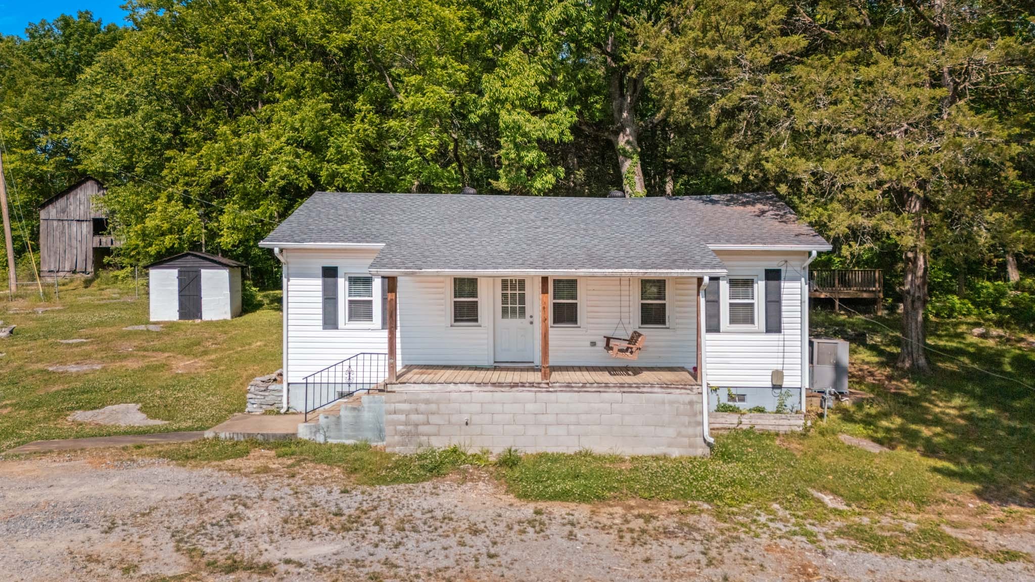565 Norene Rd