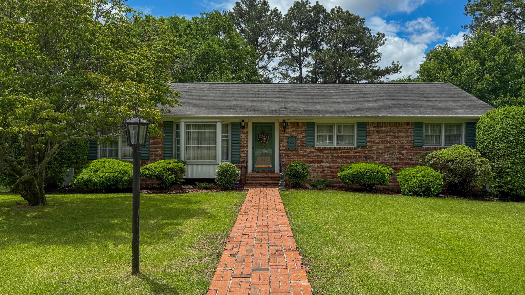 1306 Bagley Dr