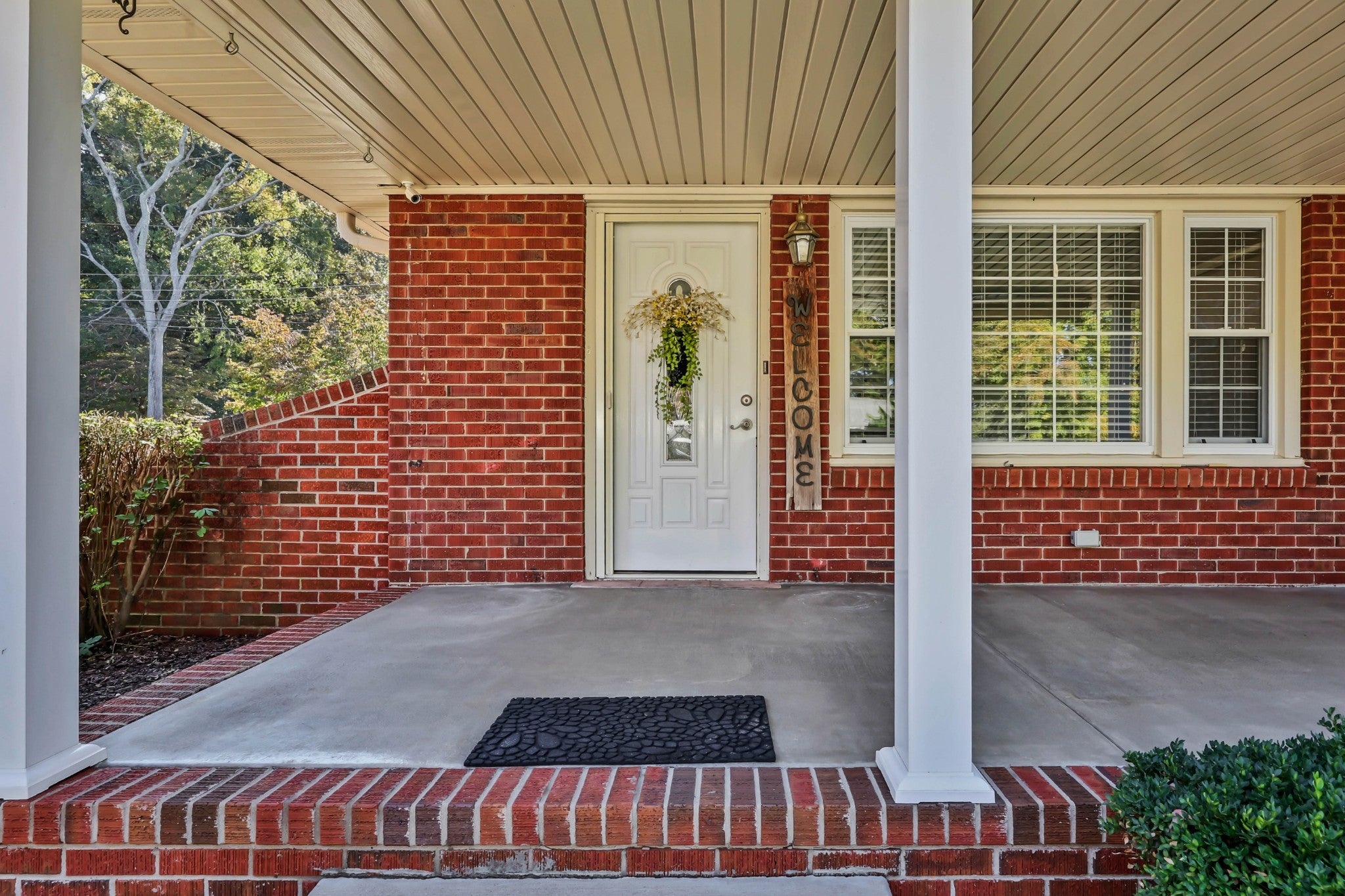 207 Paddock Rd