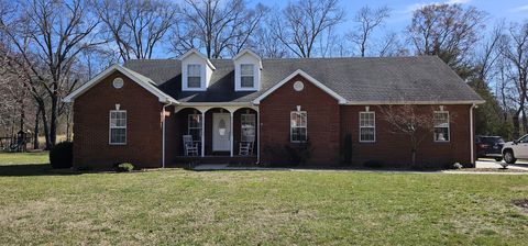 215 Woodson Dr Tullahoma TN 37388