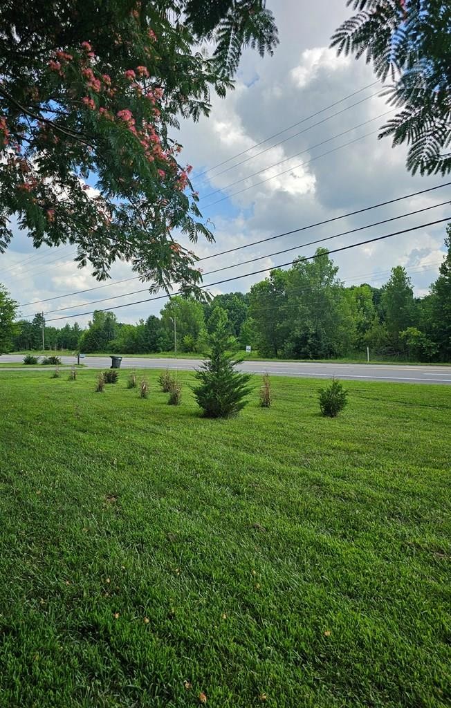 4923 Highway 41 N