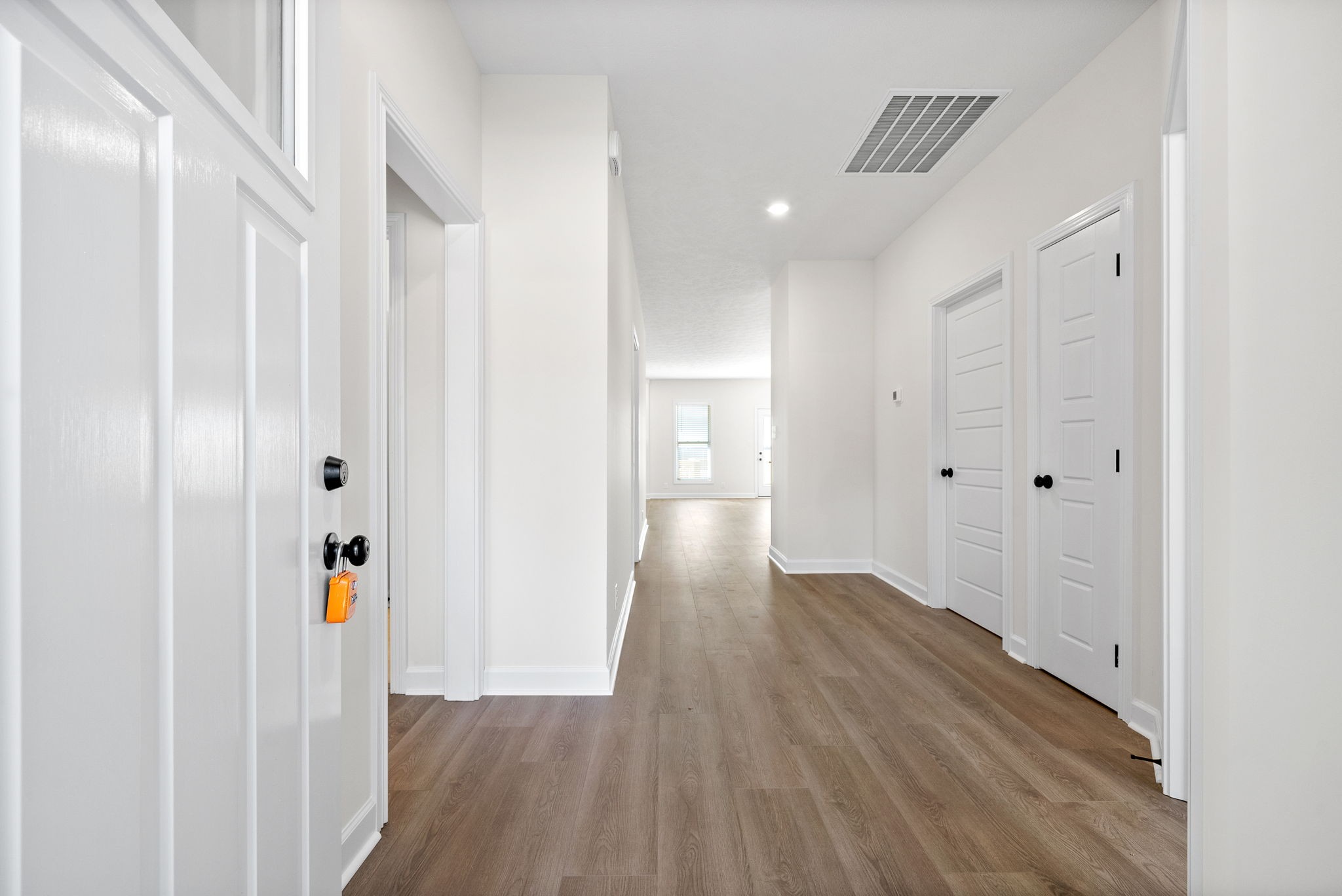 1192 Ross Farms Blvd