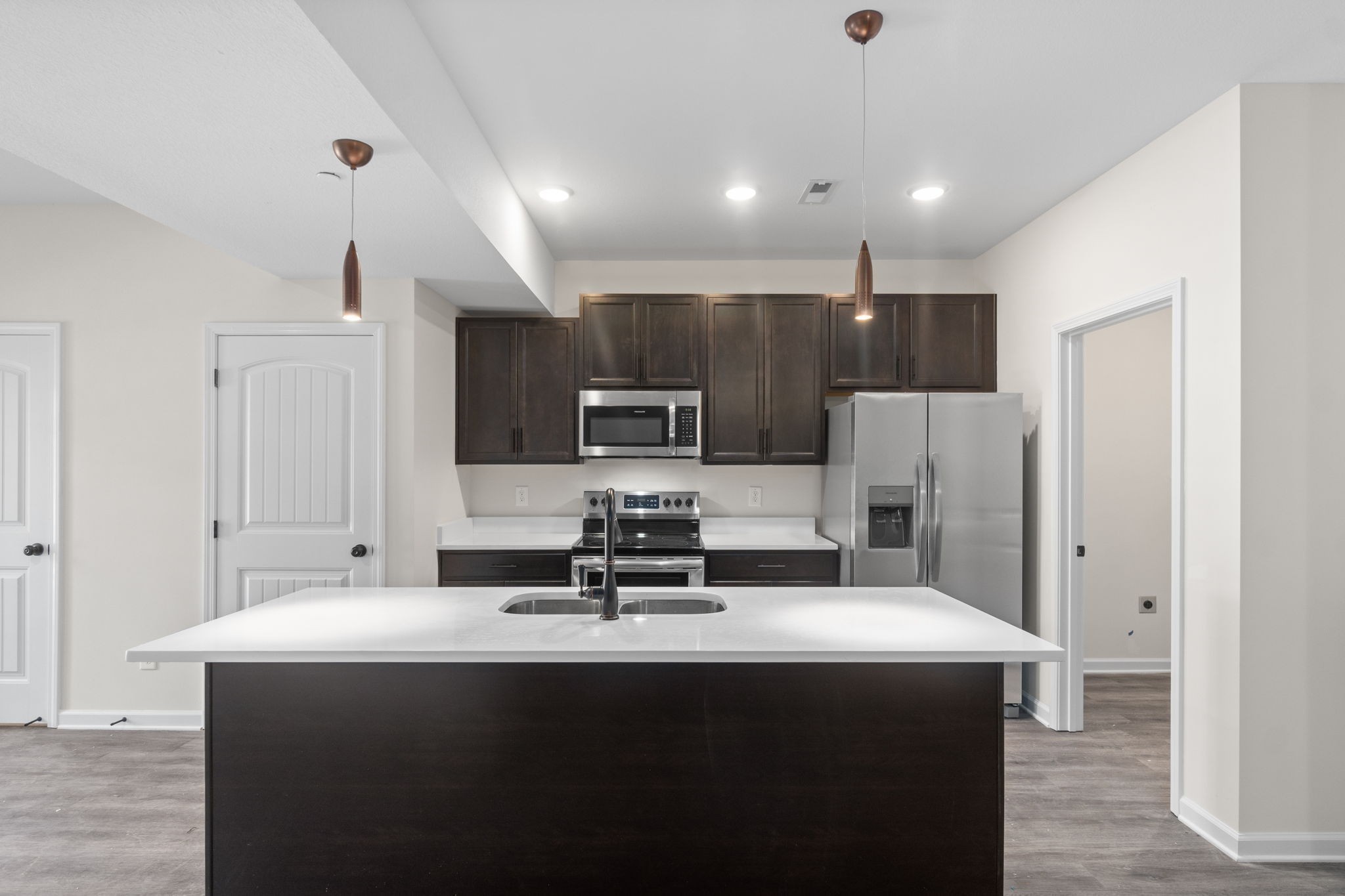 229 E Johnson Circle B-306