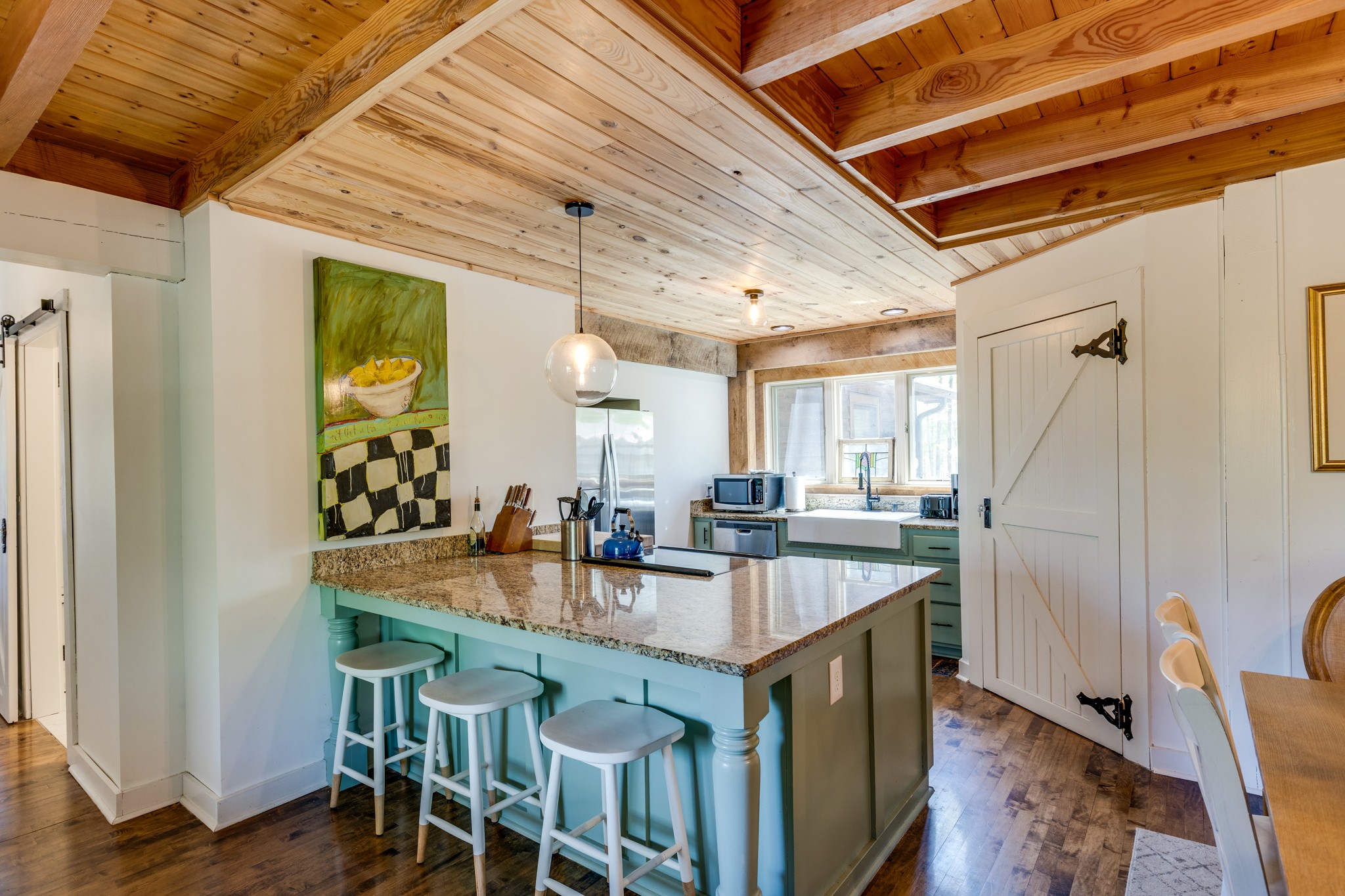 121 Emerald Dr