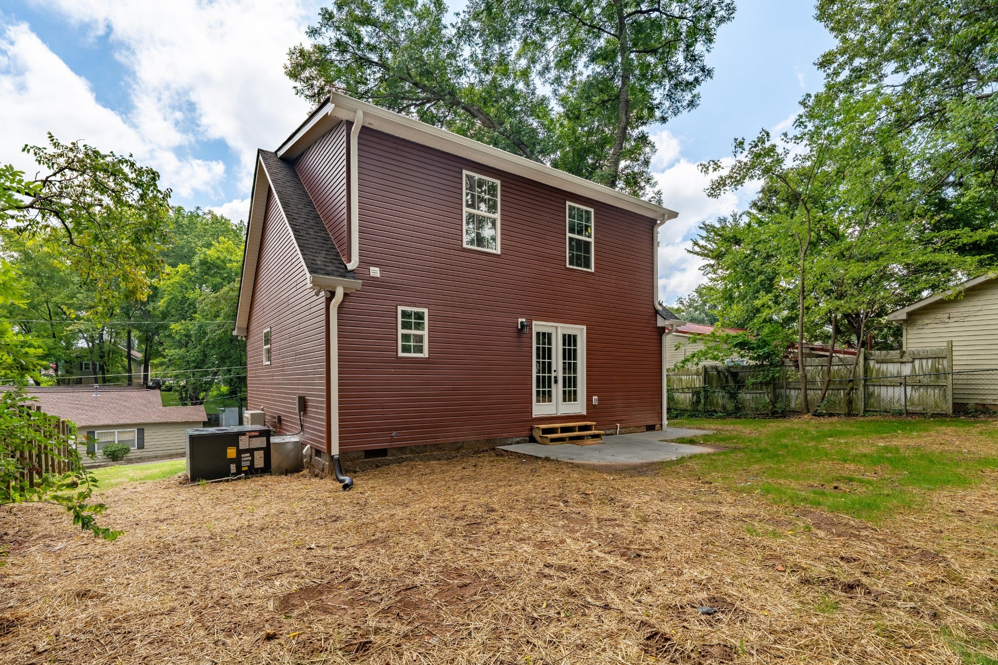 203 Locust St