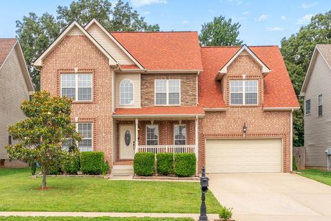 2912 Brewster Dr Clarksville TN 37042