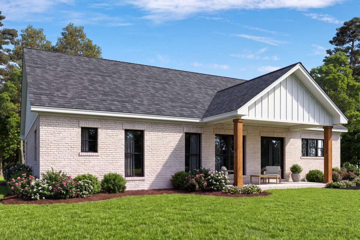 144 Anglewood Dr