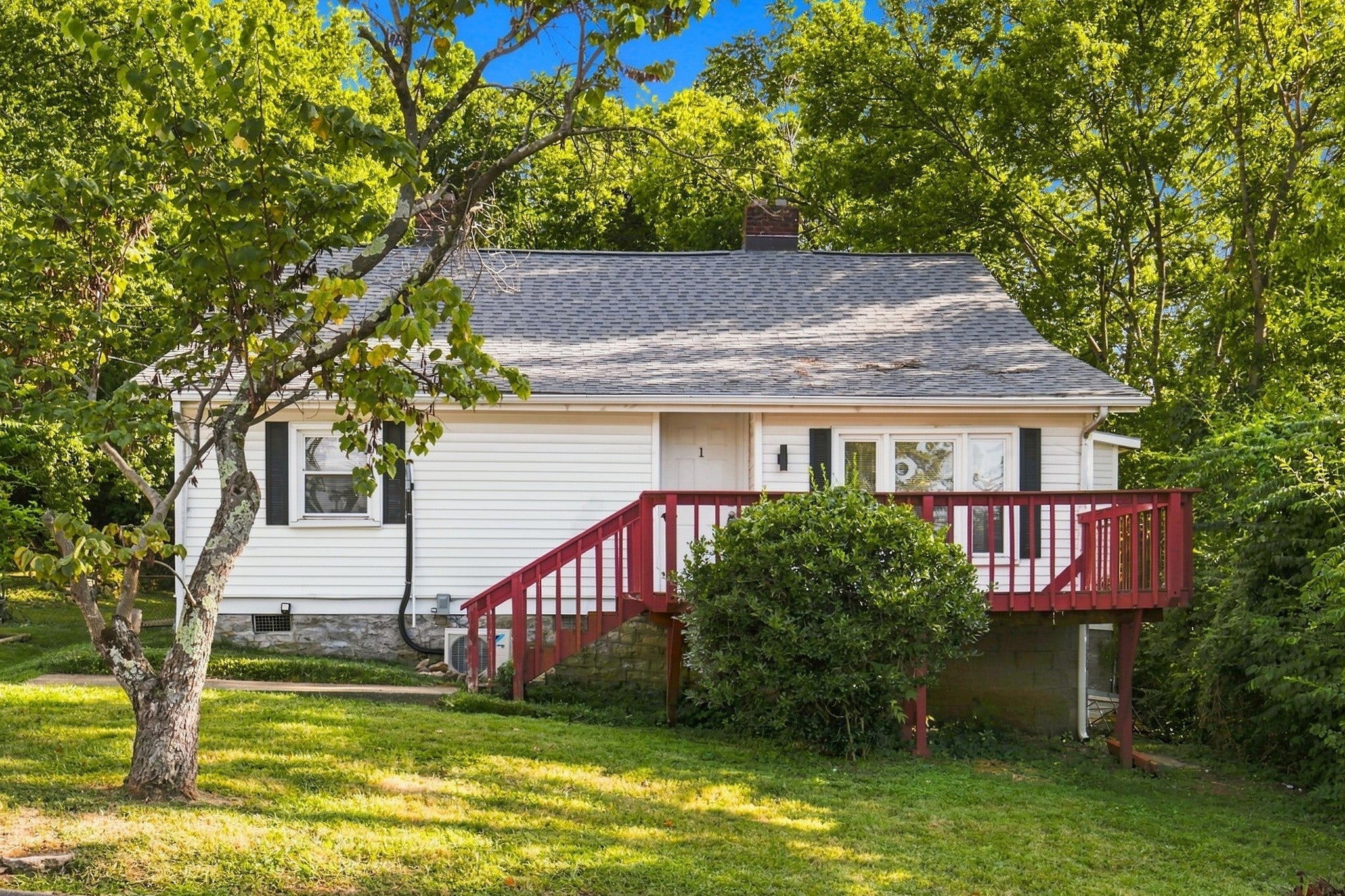 4001 Dakota Ave #1