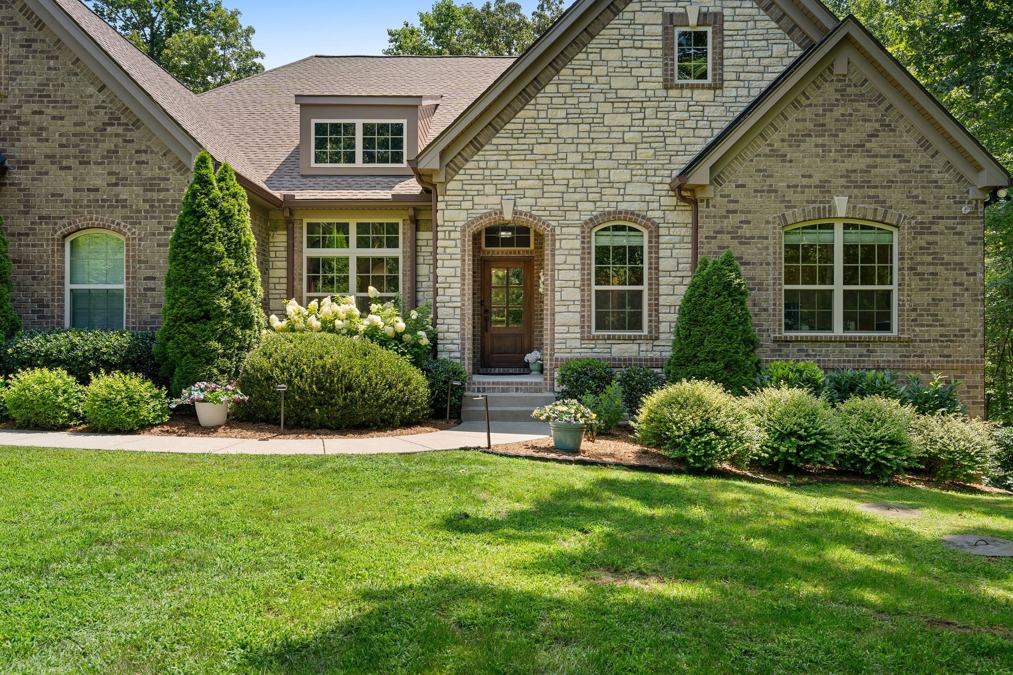8012 Rose Ridge Pvt Lane
